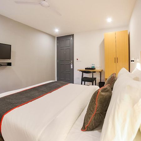 Hotel Super Townhouse Near Appu Ghar Gurgaon Esterno foto