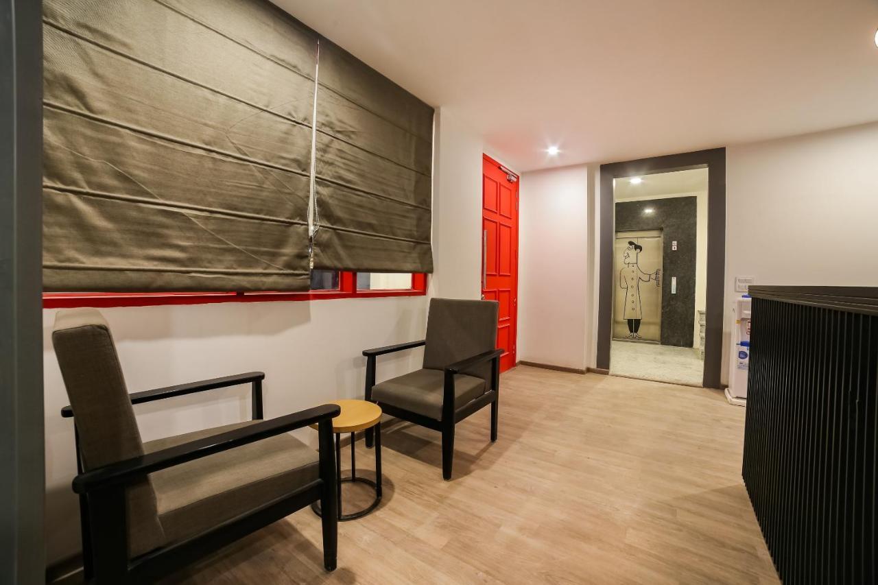 Hotel Super Townhouse Near Appu Ghar Gurgaon Esterno foto