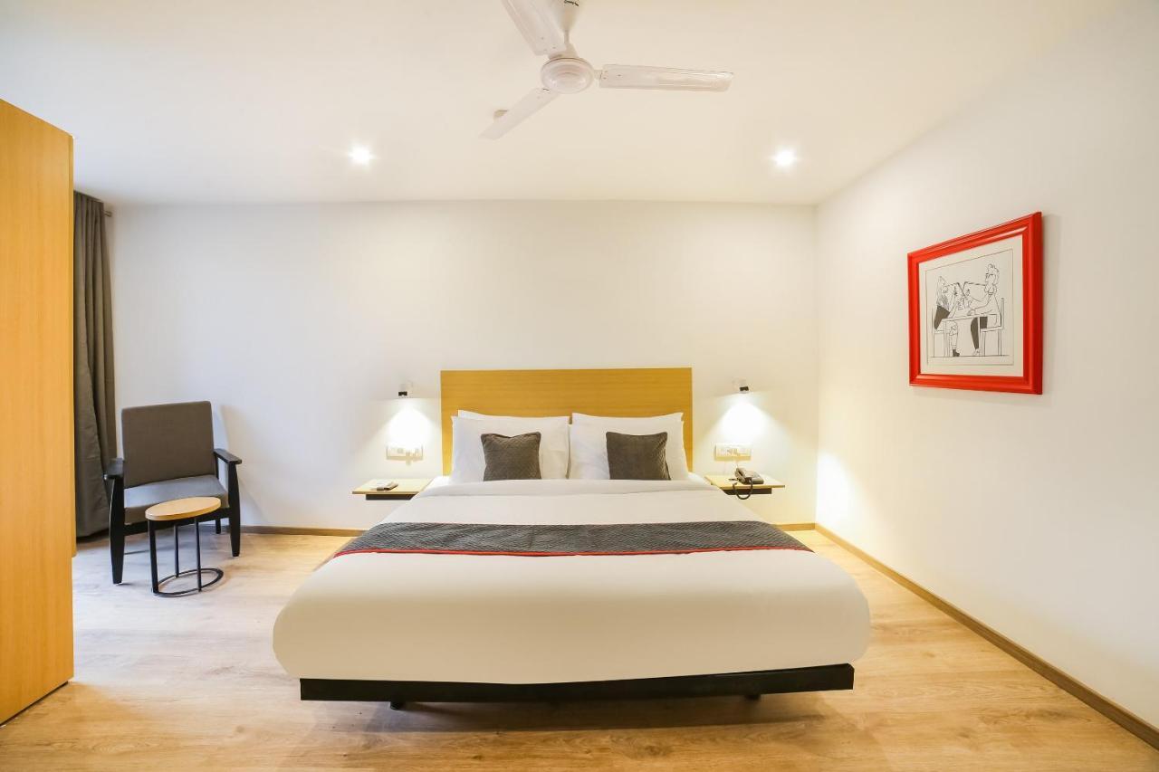 Hotel Super Townhouse Near Appu Ghar Gurgaon Esterno foto