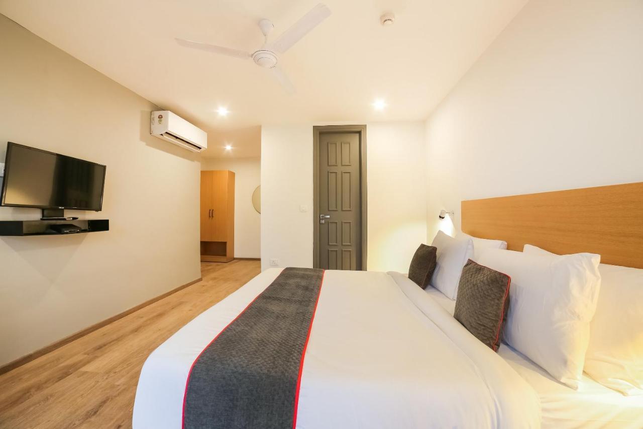 Hotel Super Townhouse Near Appu Ghar Gurgaon Esterno foto