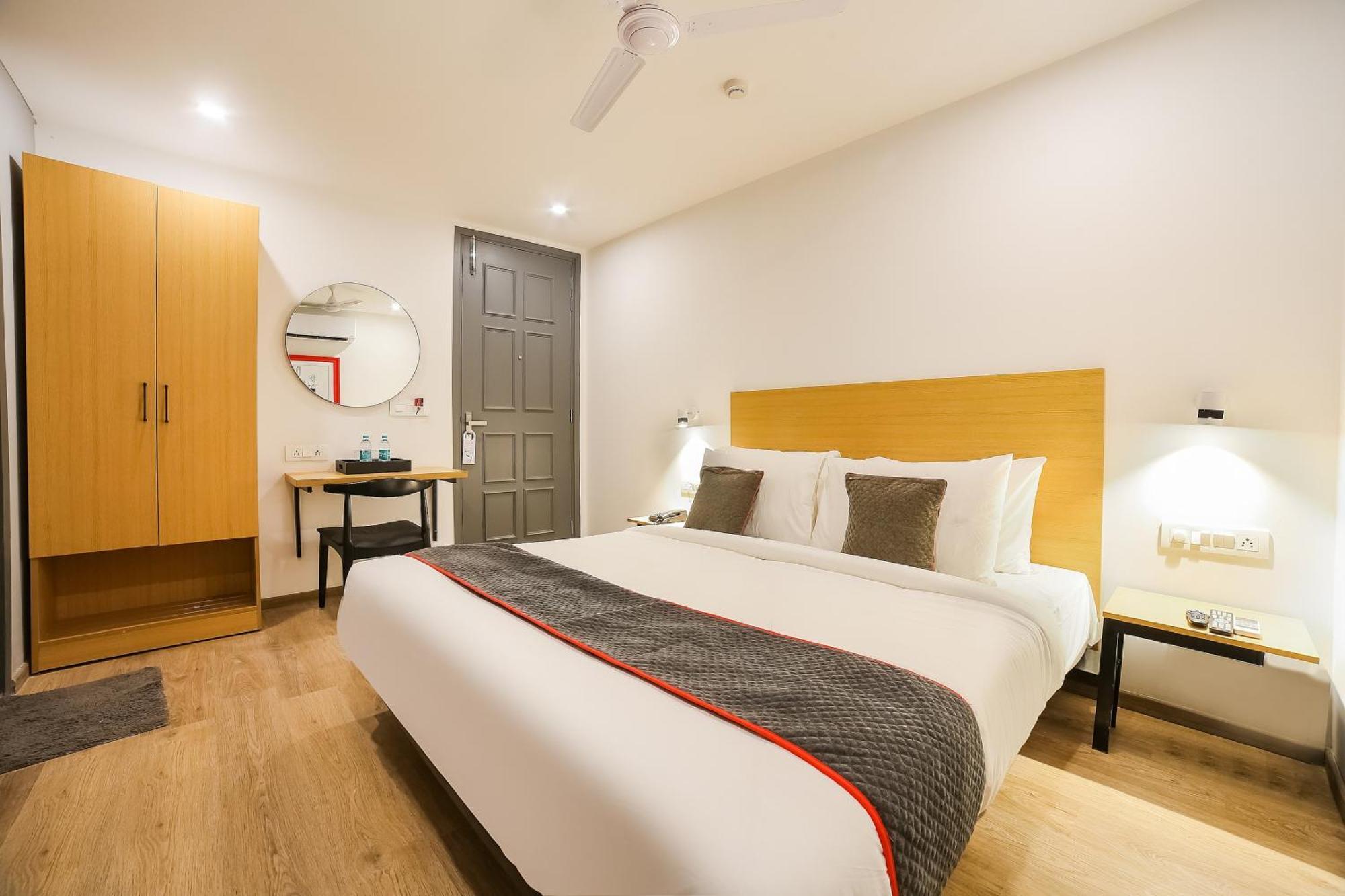 Hotel Super Townhouse Near Appu Ghar Gurgaon Esterno foto