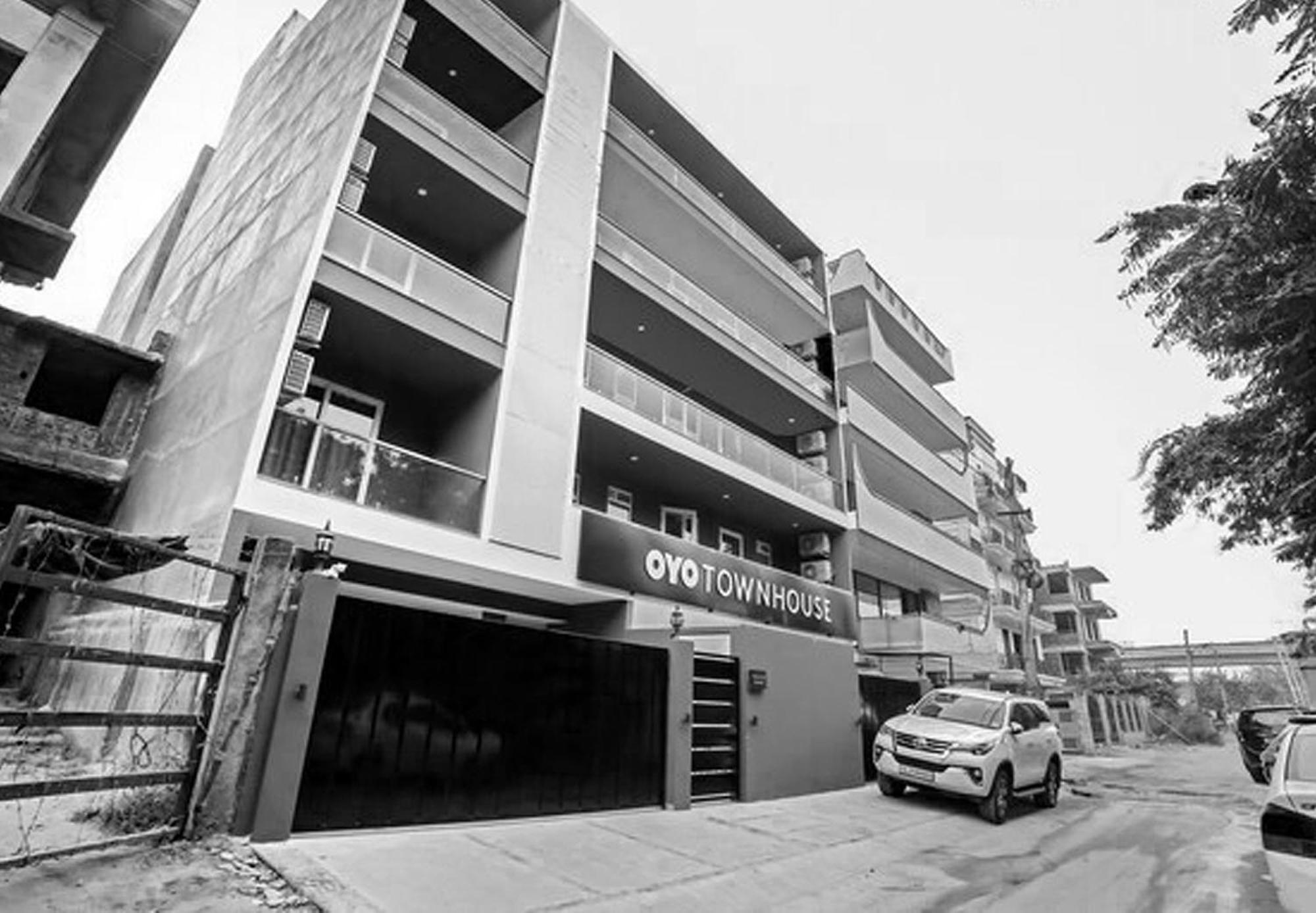 Hotel Super Townhouse Near Appu Ghar Gurgaon Esterno foto