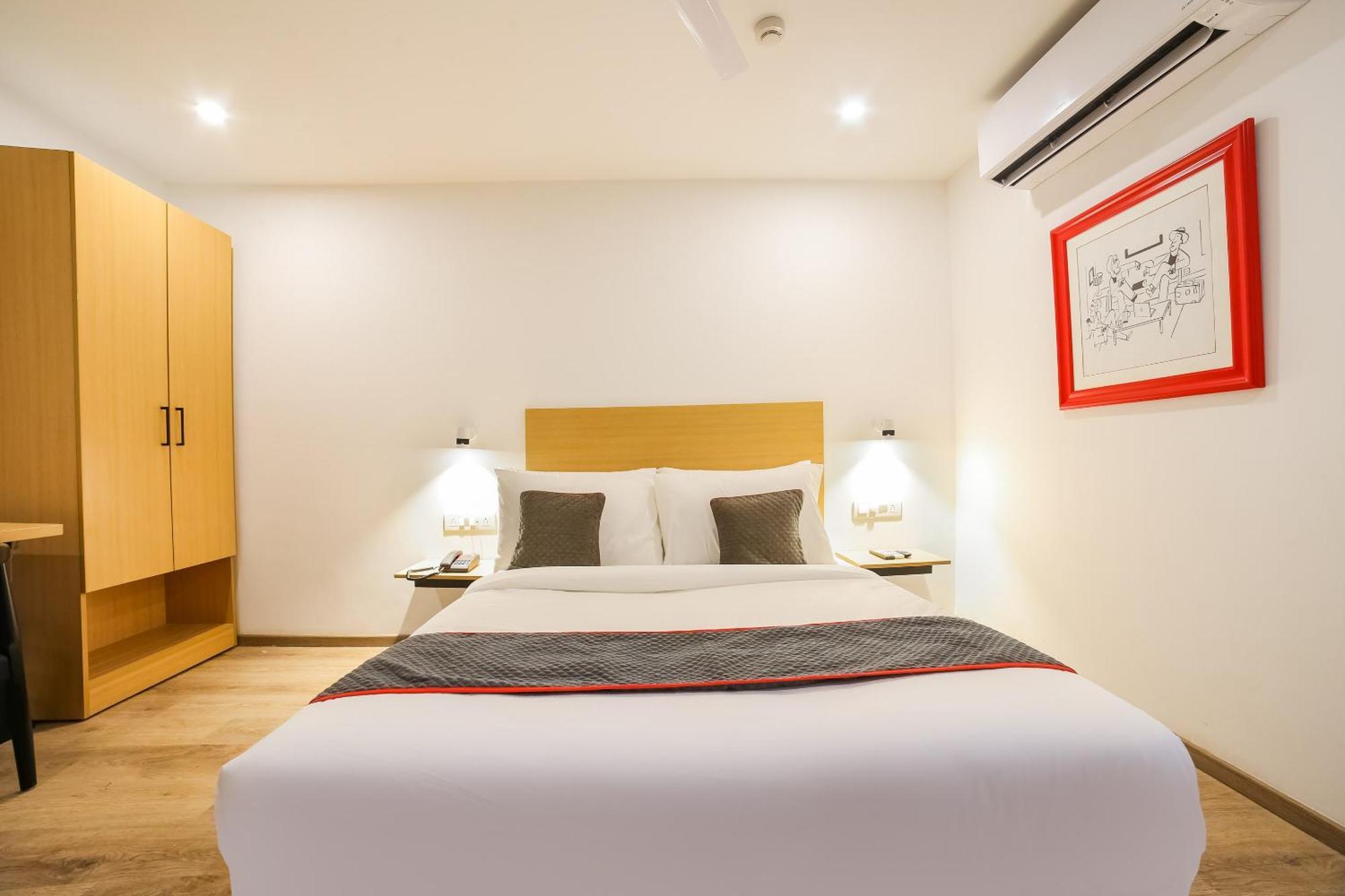 Hotel Super Townhouse Near Appu Ghar Gurgaon Esterno foto