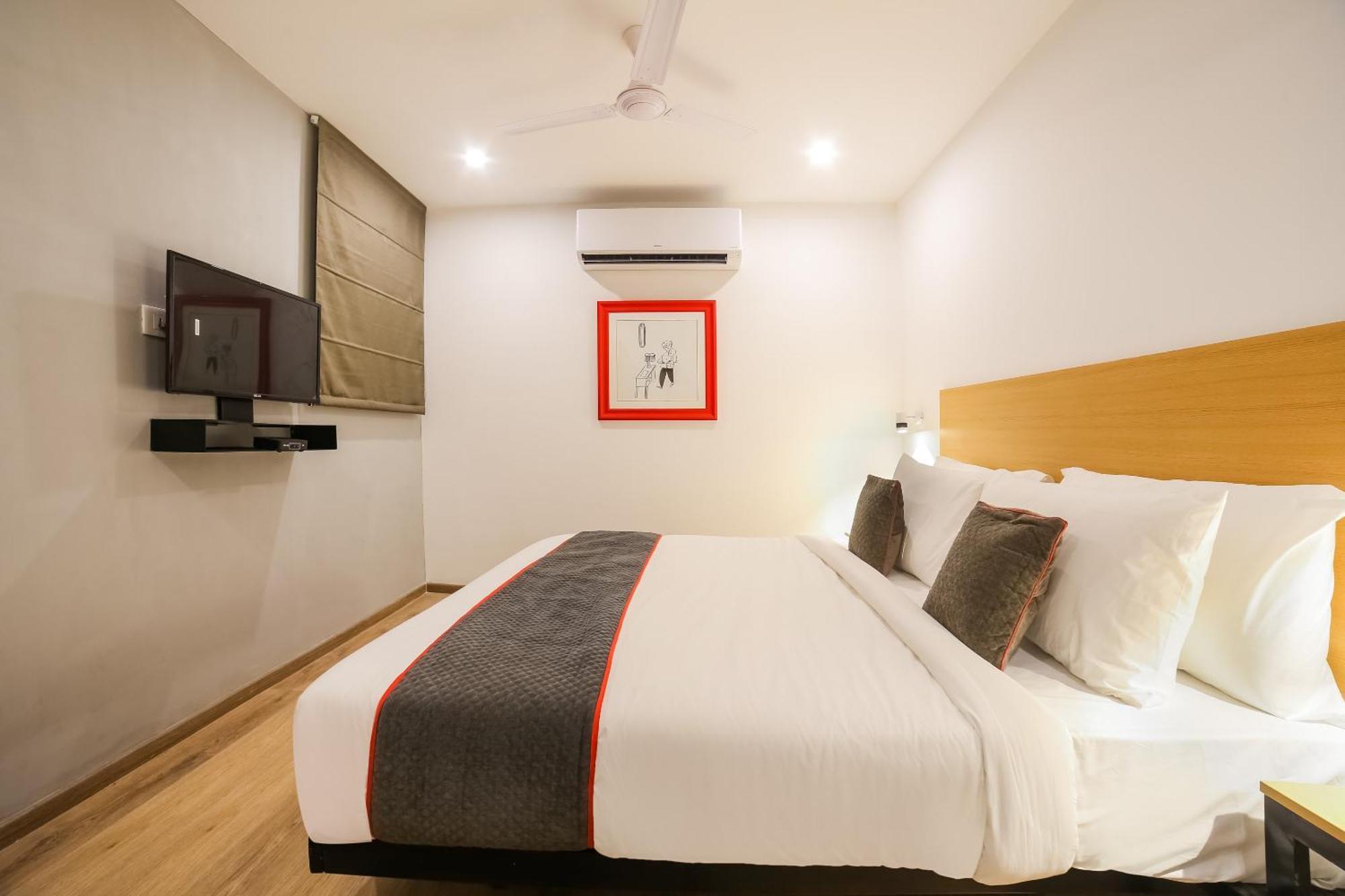 Hotel Super Townhouse Near Appu Ghar Gurgaon Esterno foto
