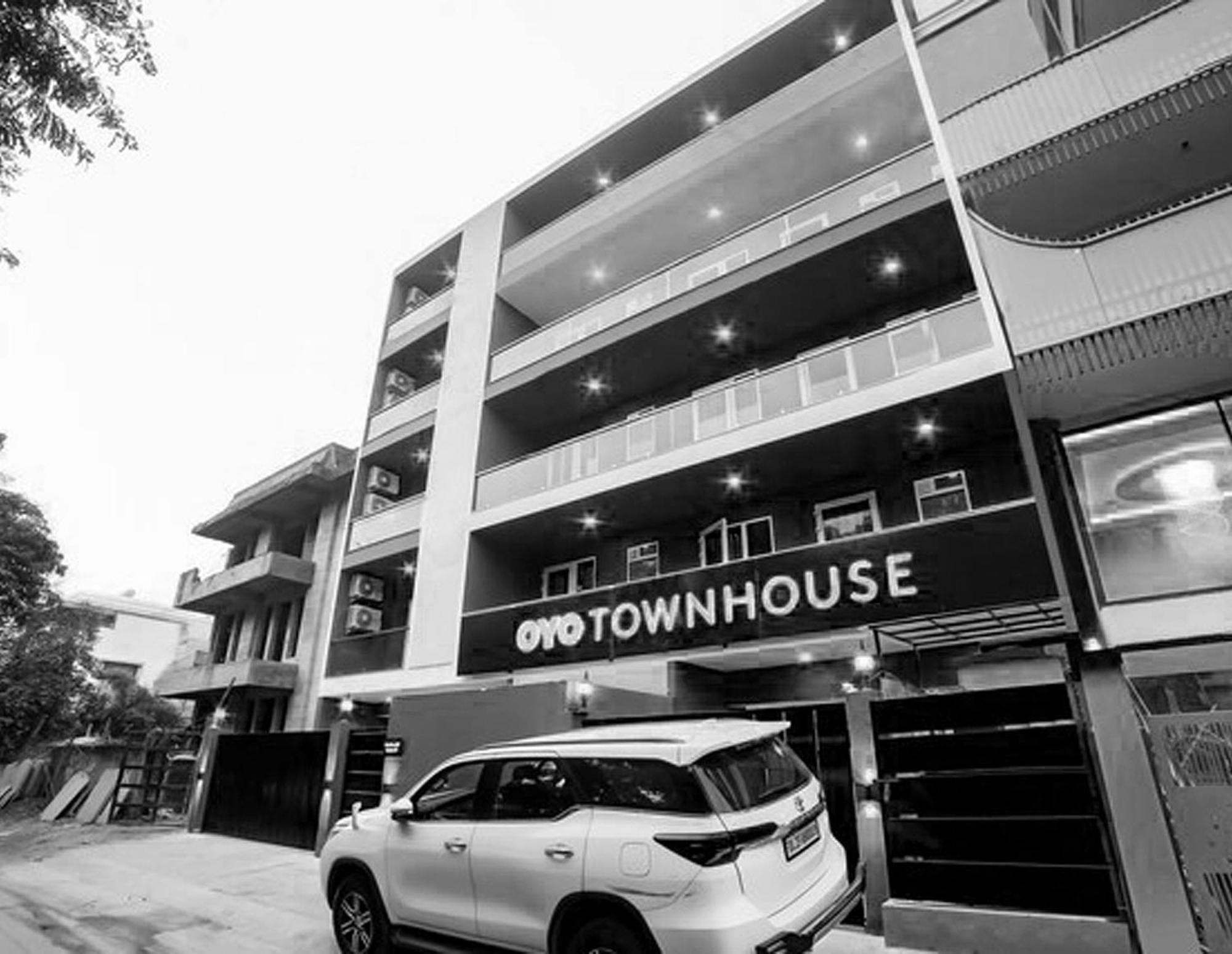 Hotel Super Townhouse Near Appu Ghar Gurgaon Esterno foto