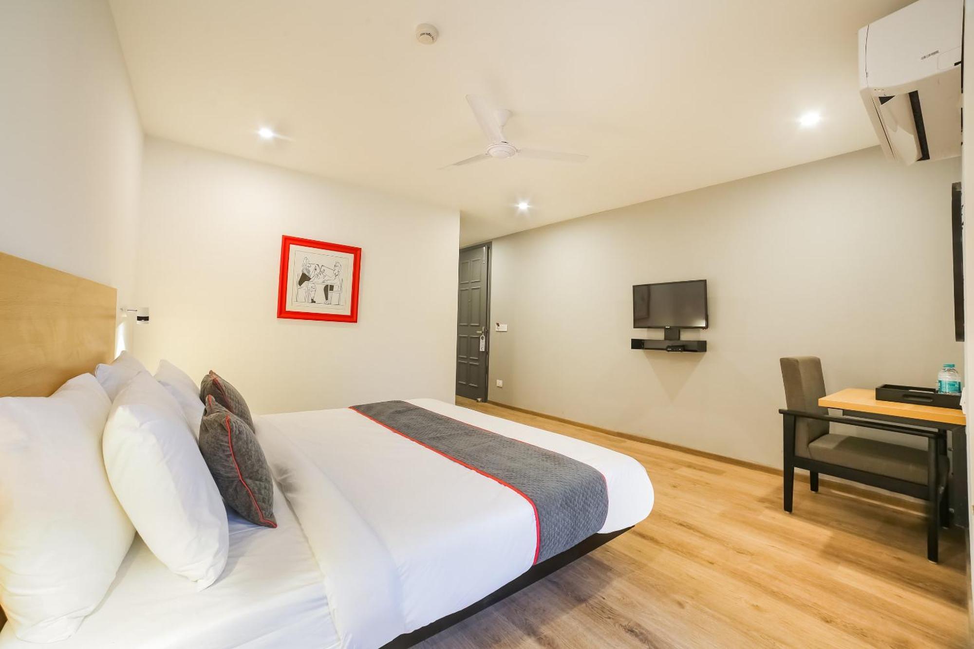 Hotel Super Townhouse Near Appu Ghar Gurgaon Esterno foto