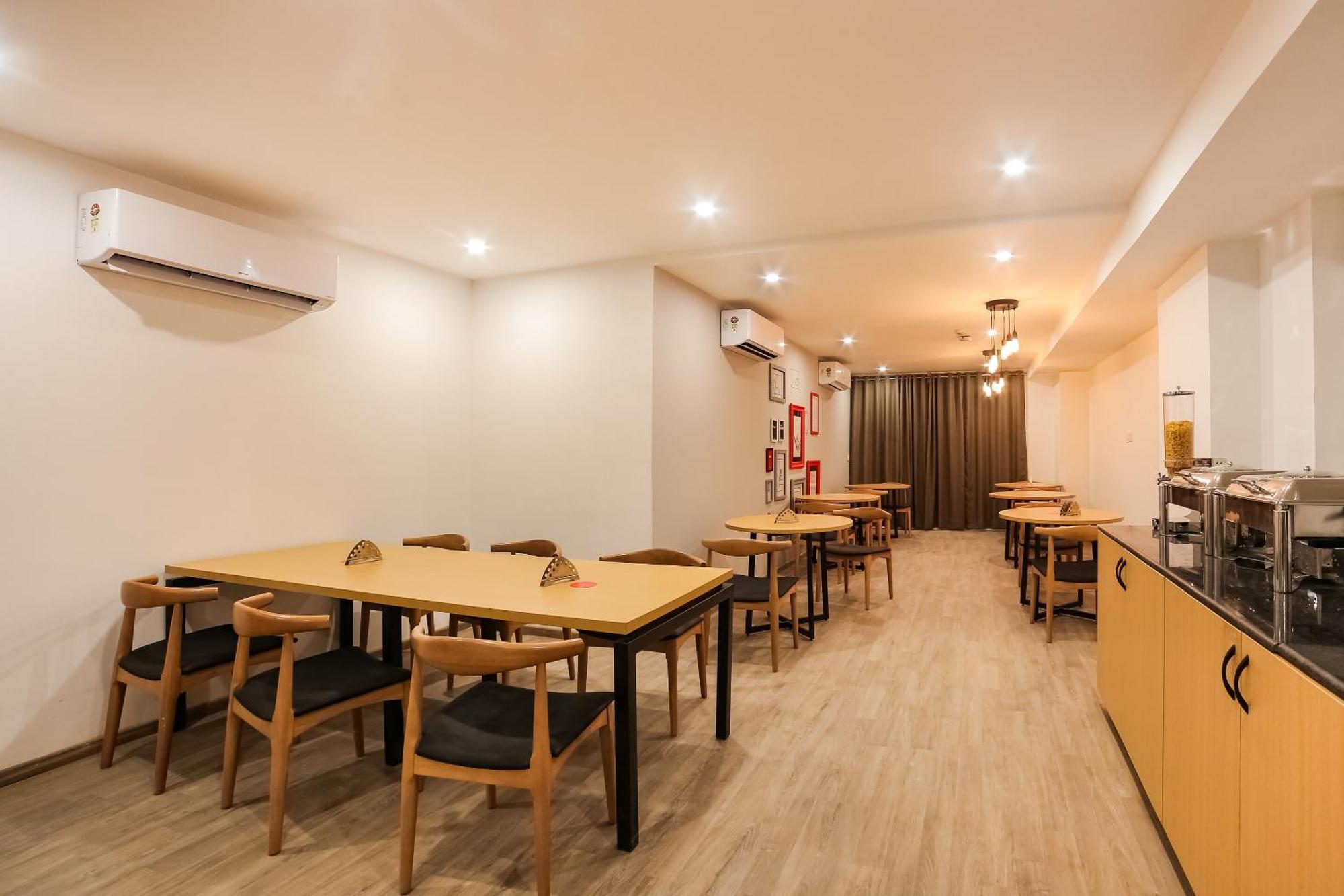 Hotel Super Townhouse Near Appu Ghar Gurgaon Esterno foto