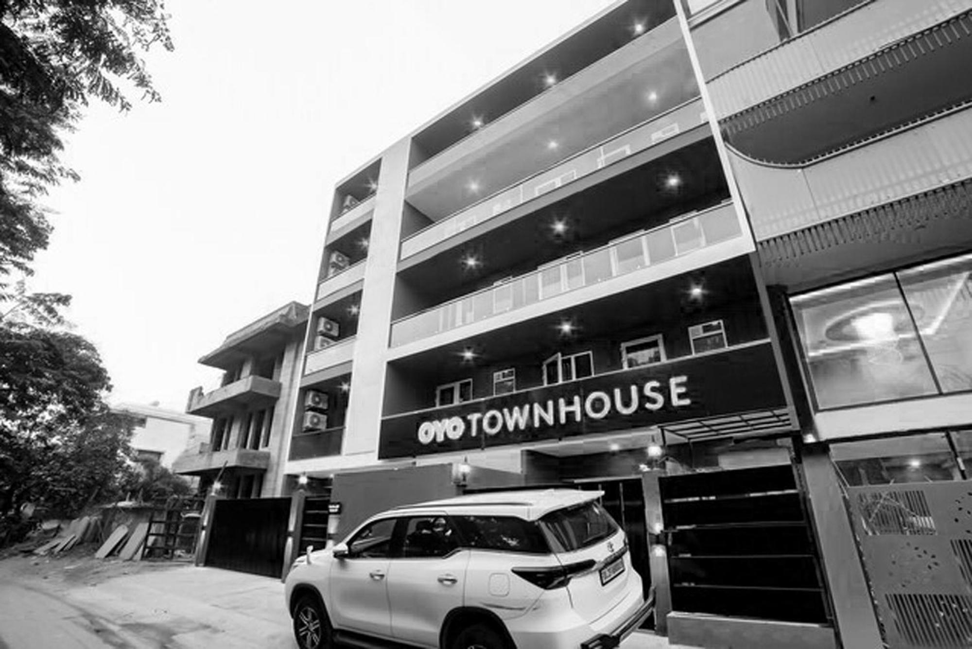 Hotel Super Townhouse Near Appu Ghar Gurgaon Esterno foto