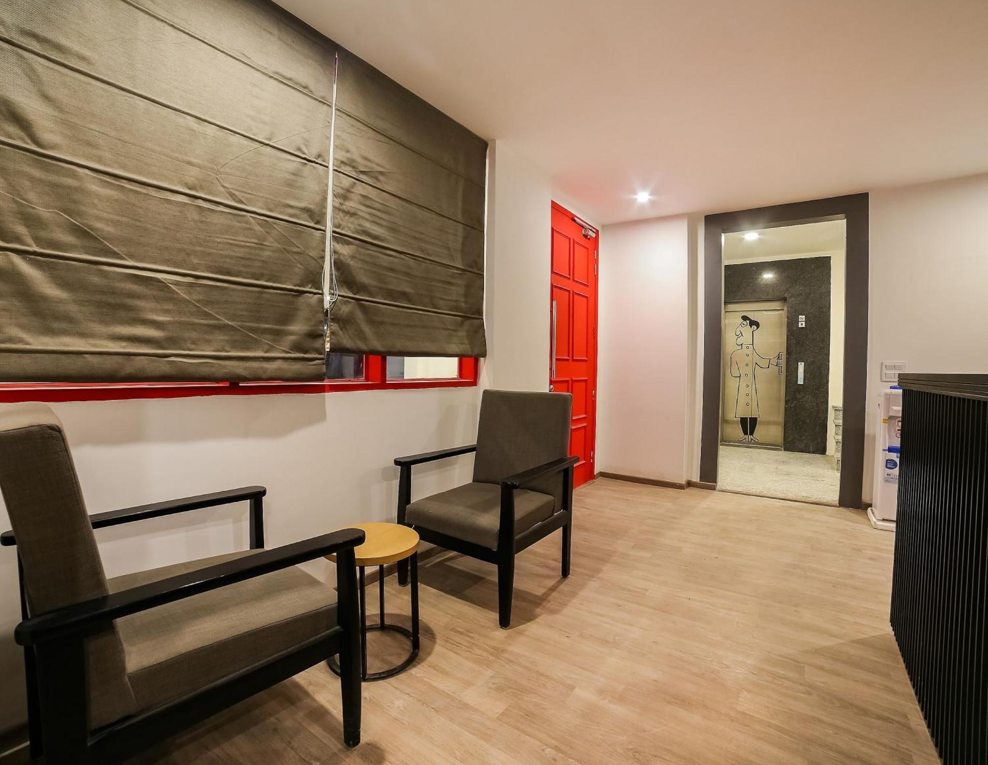 Hotel Super Townhouse Near Appu Ghar Gurgaon Esterno foto